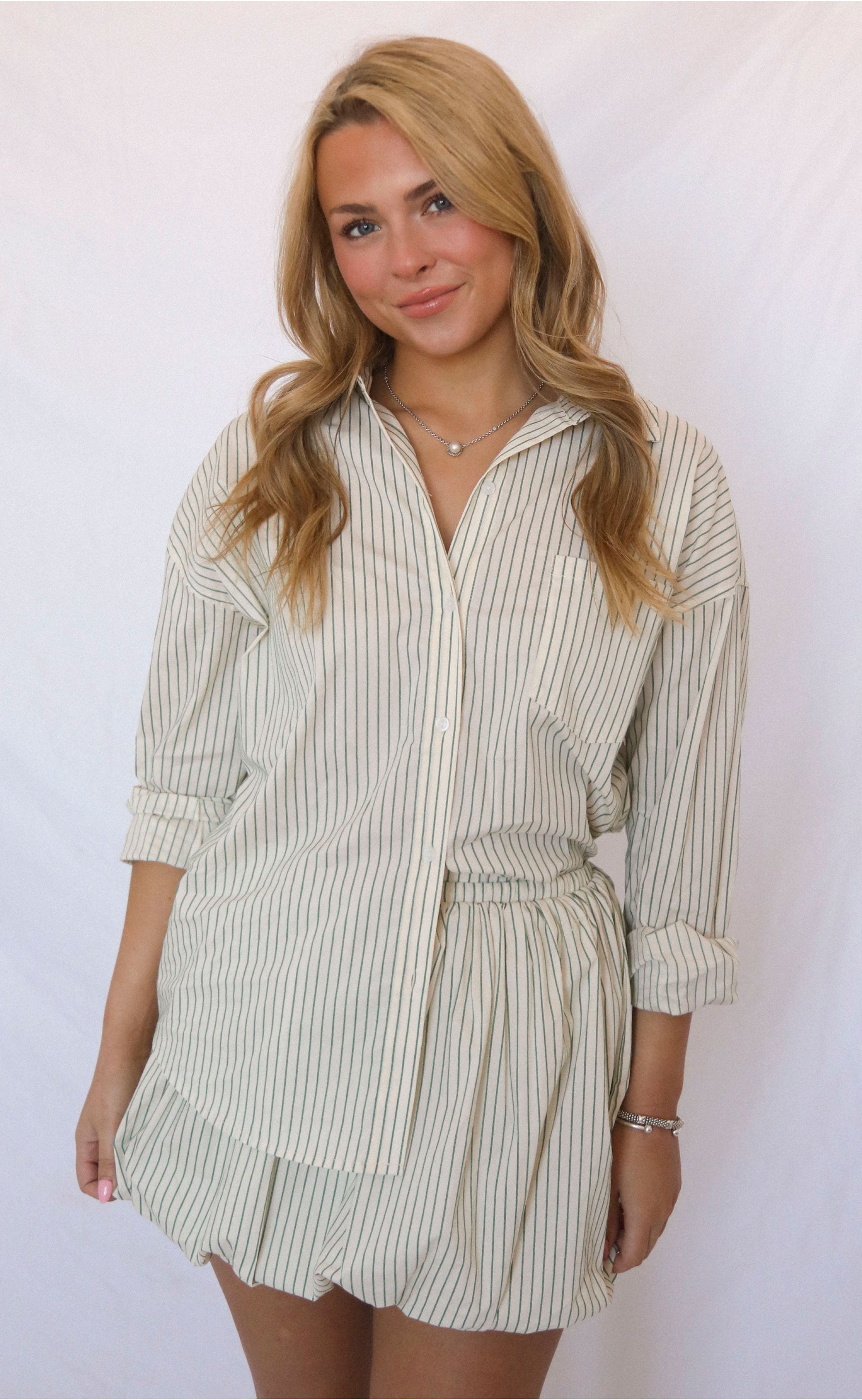 Green Noise Set – Stylish Matching Top and Bottom in Vibrant Green Shades