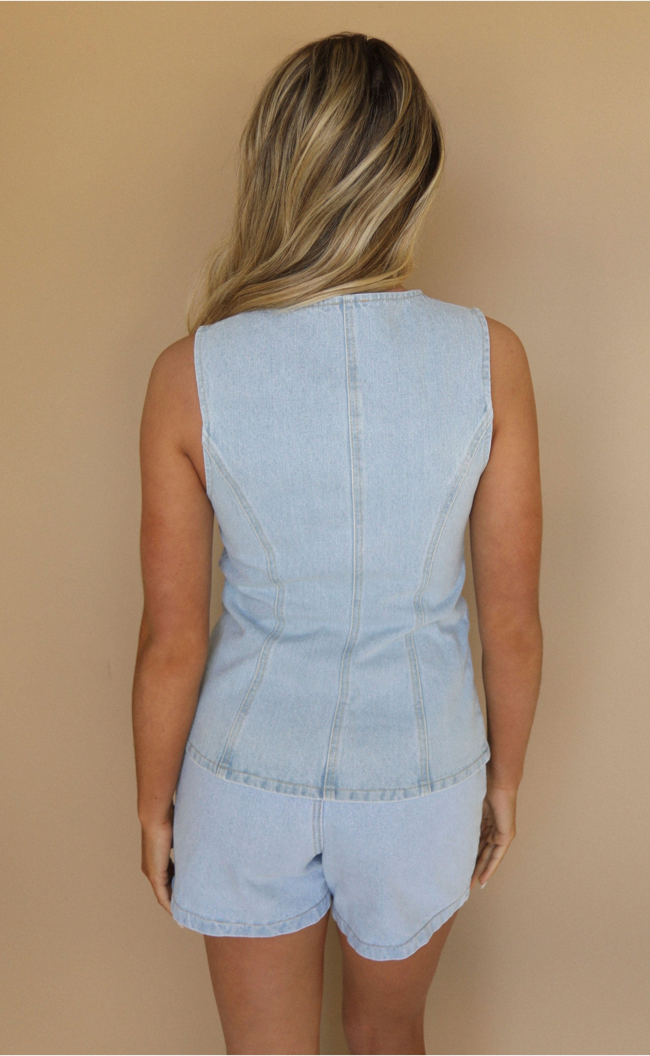 Lightwash Daydreaming Denim Set – Comfortable and Chic for All-Day Wear