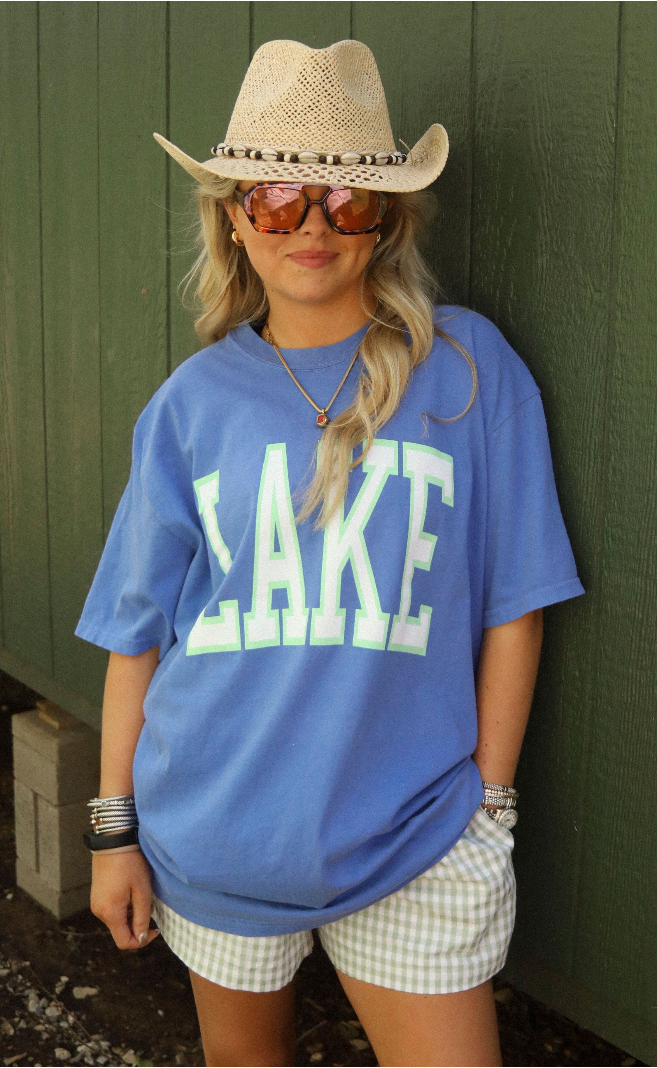 Retro Classic Lake Tee in Blue – Timeless Design for Outdoor Adventures