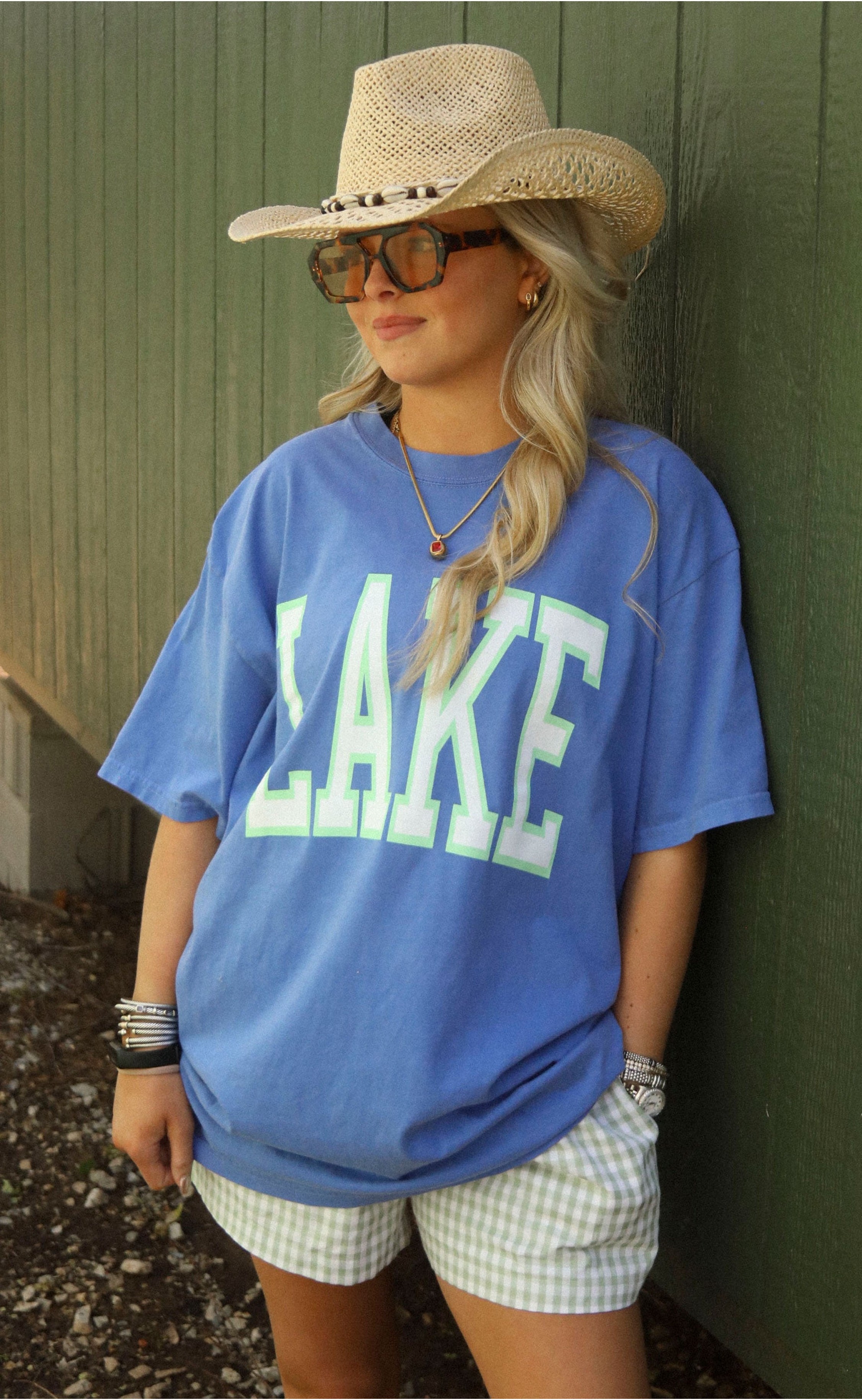 Retro Classic Lake Tee in Blue – Timeless Design for Outdoor Adventures