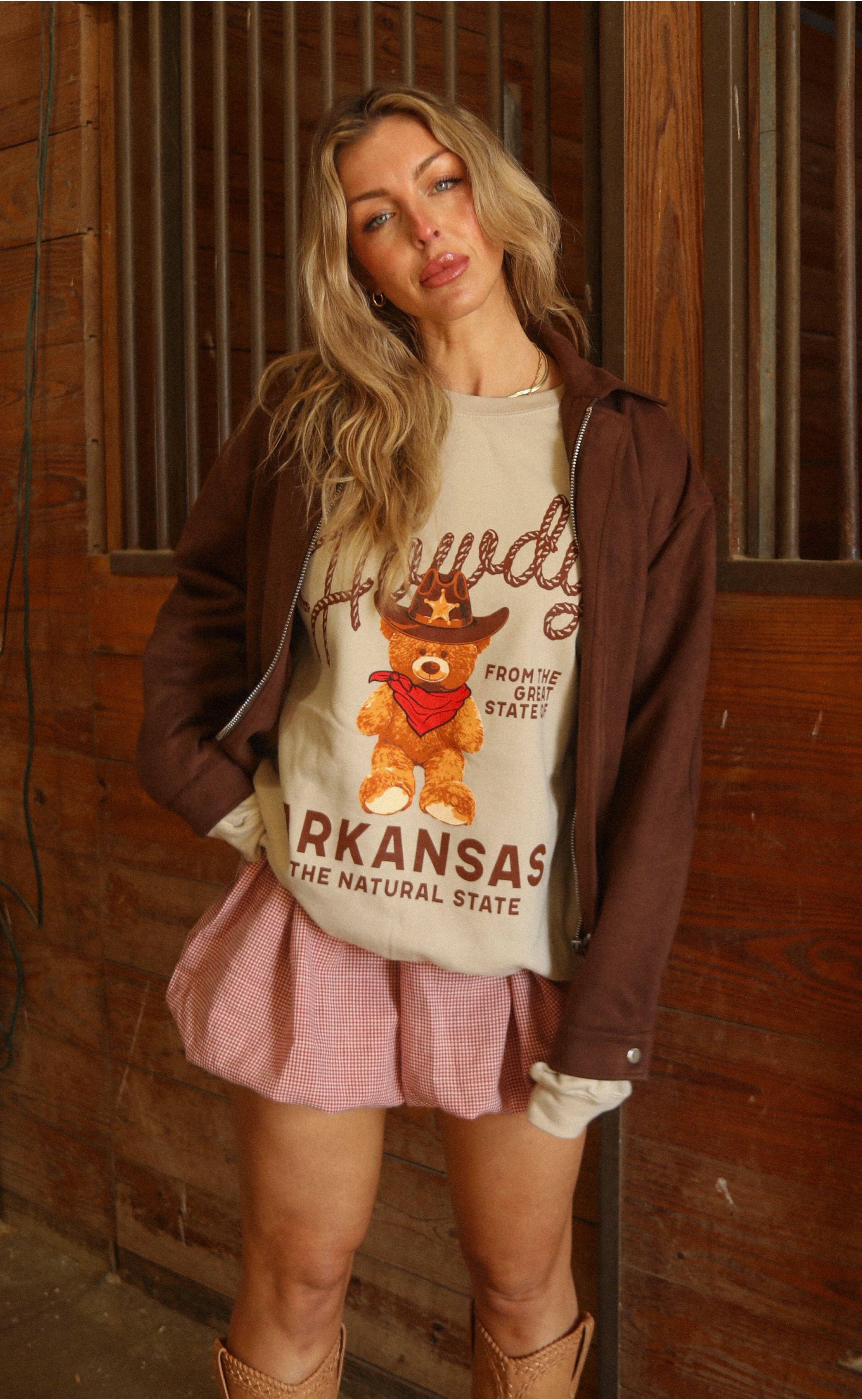Howdy Arkansas Teddy Sweatshirt – Soft, Snuggly, and Perfect for Fall Evenings