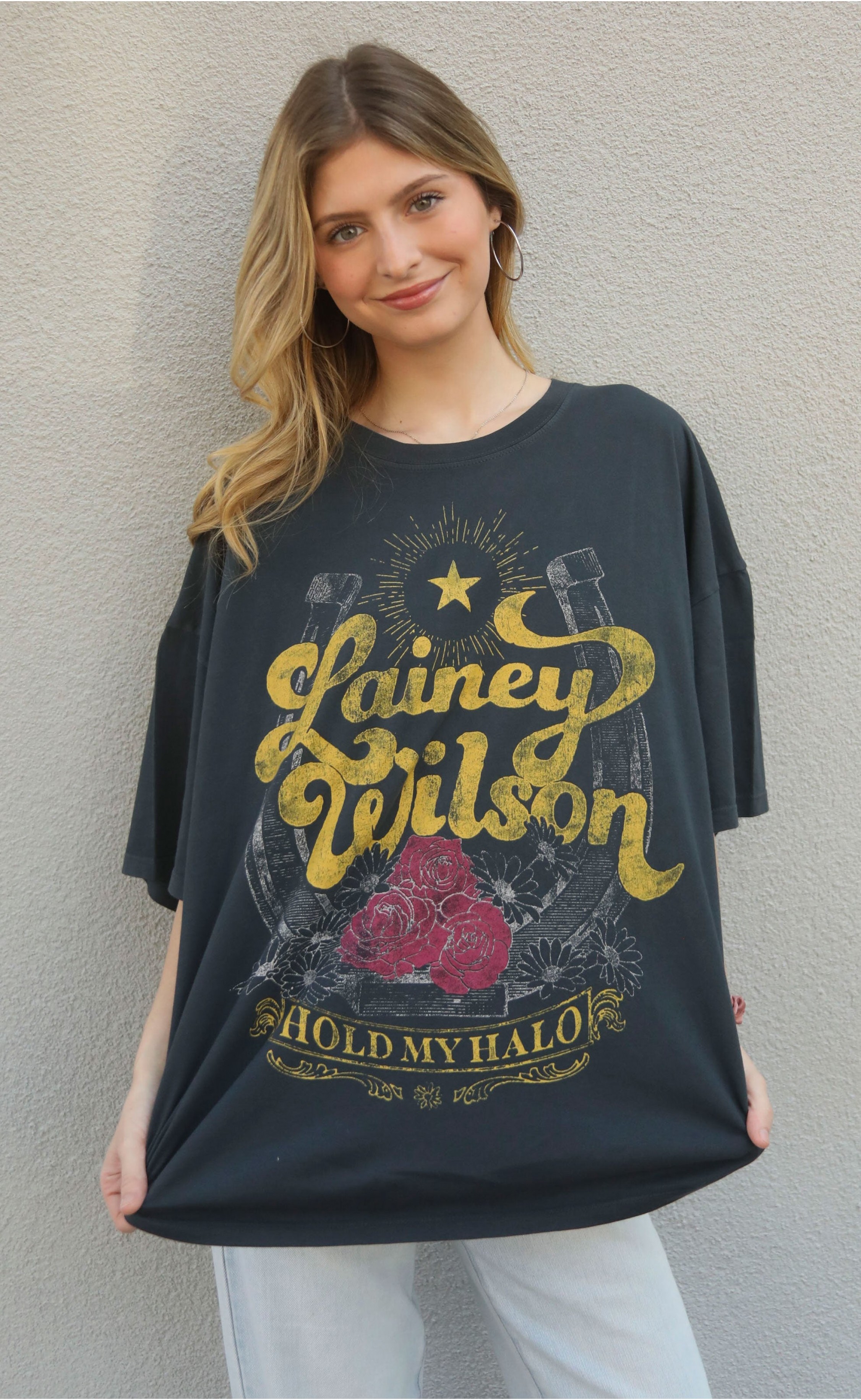 Lainey Wilson Fan Tee – “Hold My Halo” Desig...