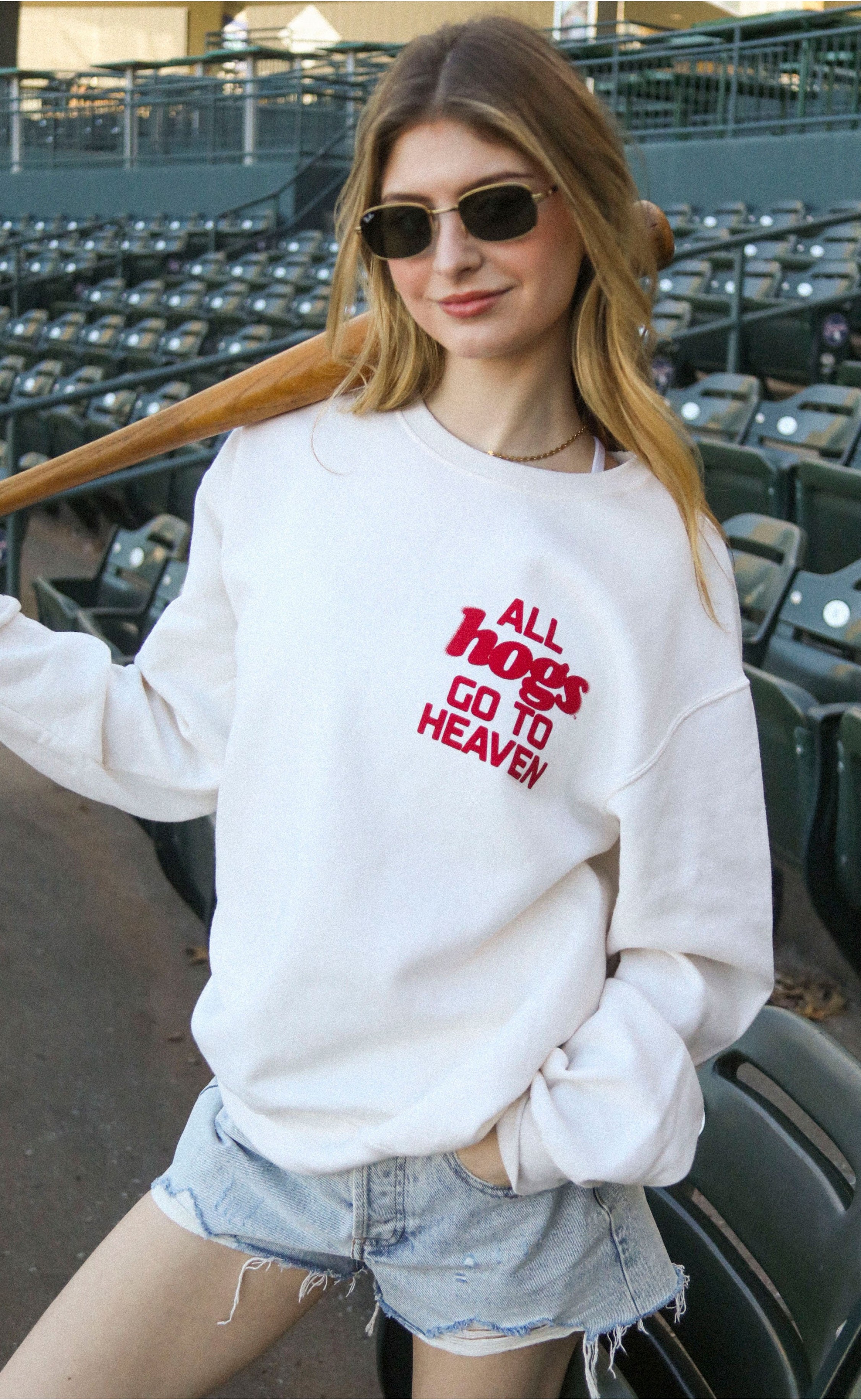 All Hogs Go to Heaven Graphic Sweatshirt – Vintage-Inspired Cozy Pullover