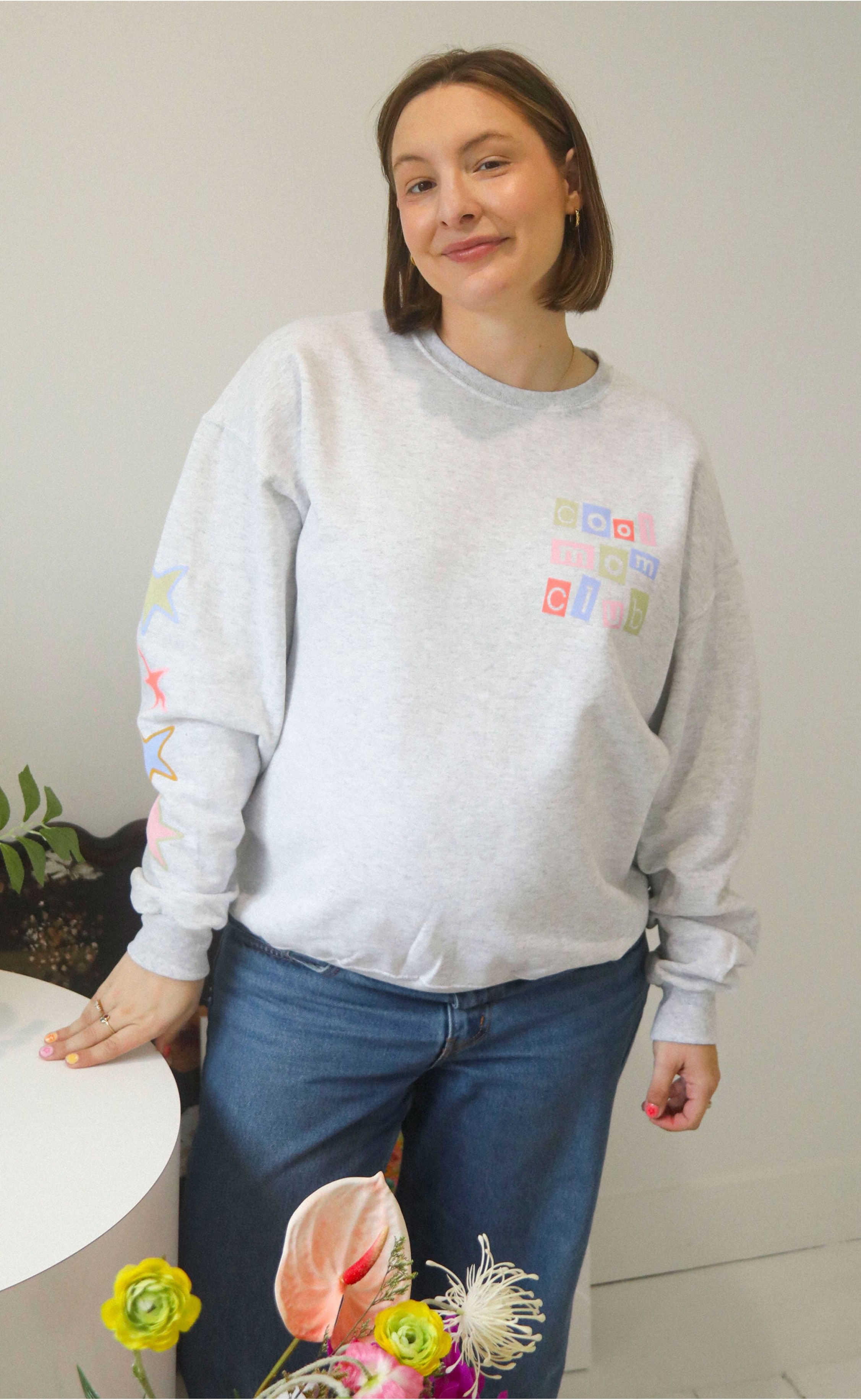 Cool Mom Sweatshirt – Cozy and Chic Pullover for Proud Moms