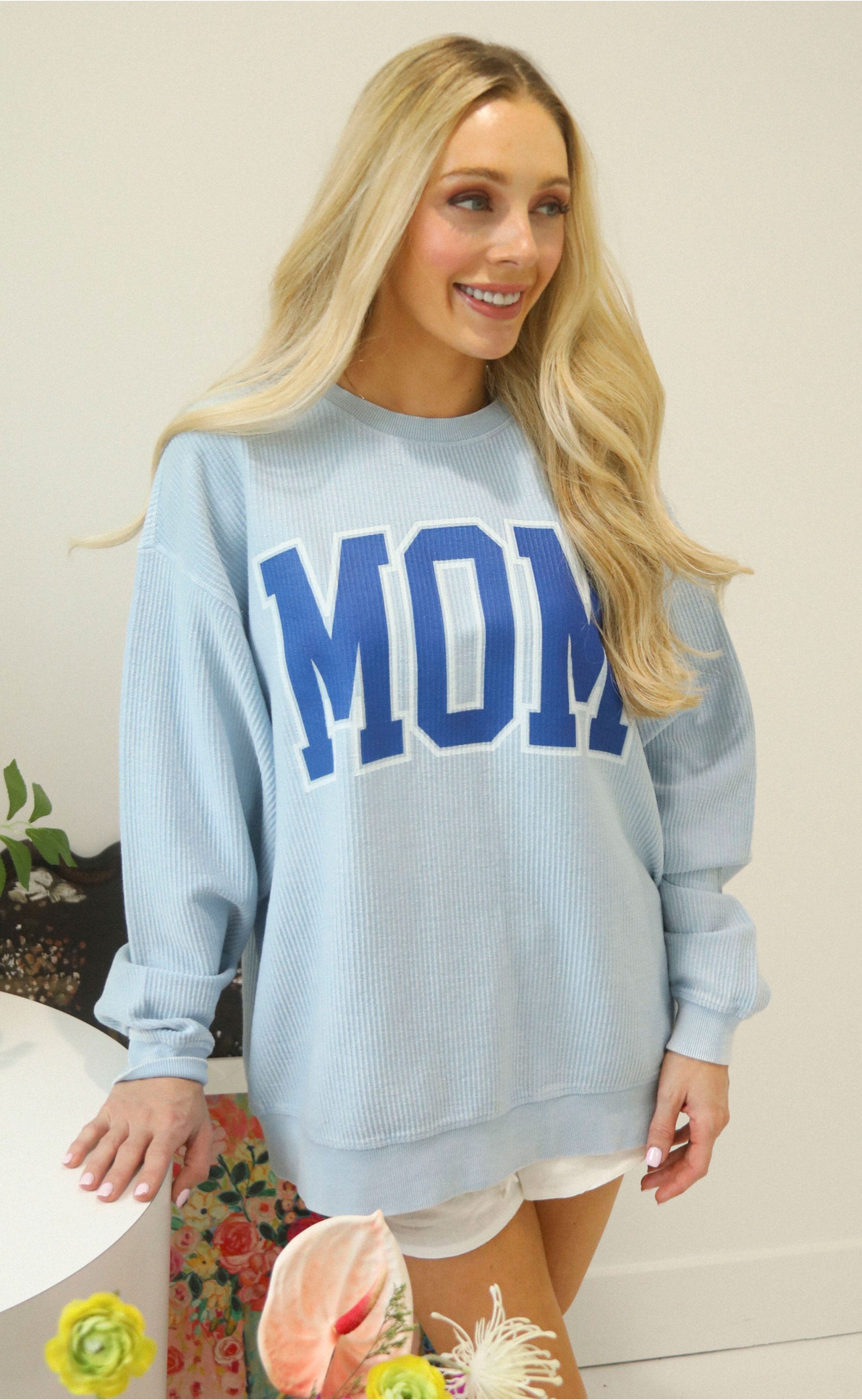 Classic Mom Cord – Blue Corduroy Pullover for Effortless Style